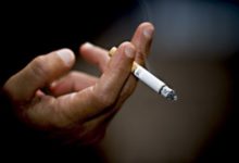 Фото - Учёные: Курение страшит людей