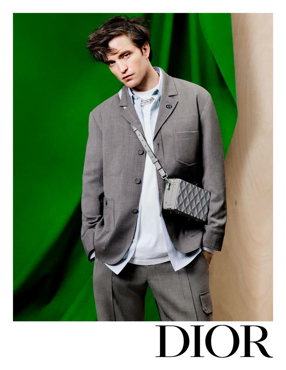 Идеальные костюмы: Роберт Паттинсон снялся в новой рекламной кампании Dior