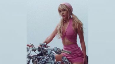 Фото - Ариана Гранде в образе блондинки снялась в рекламе своих духов