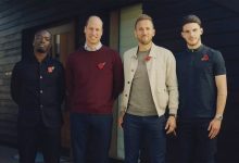 Фото - Принц Уильям встретился со звездами английского футбола